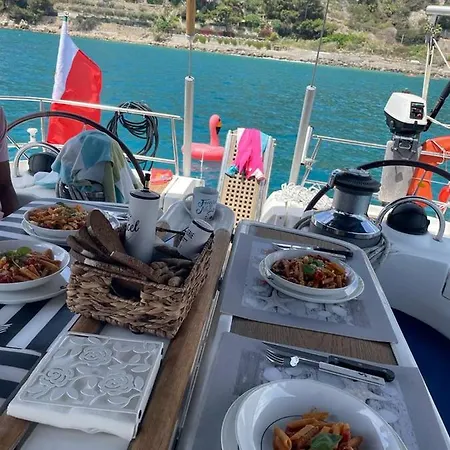La Vela Di Nello Botel Sanremo
